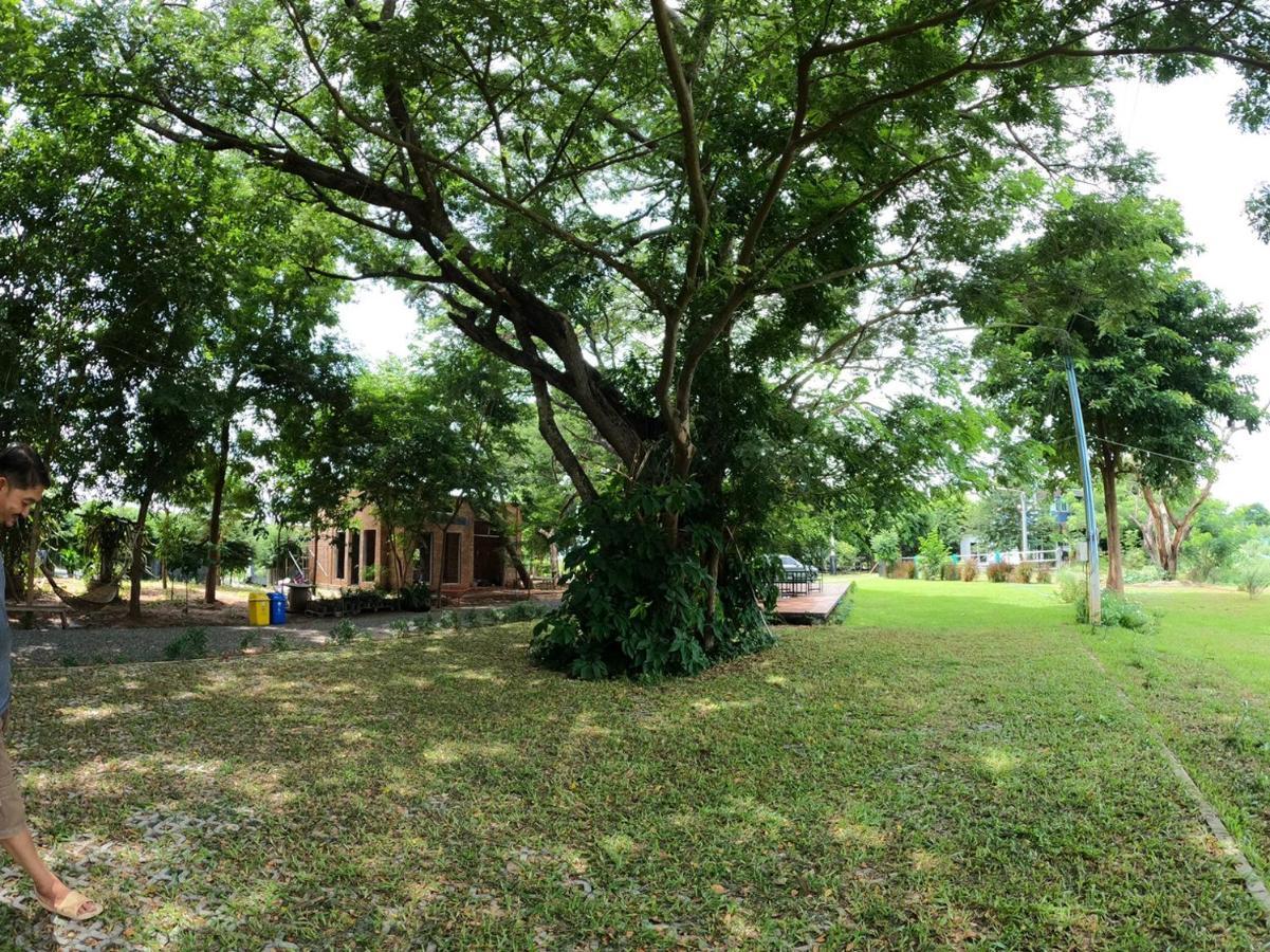 Baan Tonjaeng Resort Chainat Exterior photo