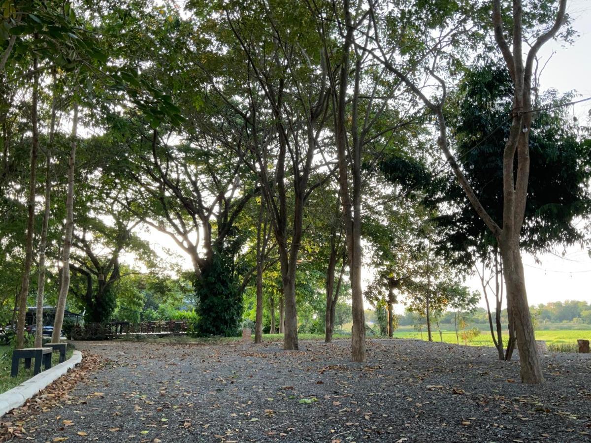 Baan Tonjaeng Resort Chainat Exterior photo